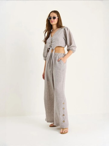 Bianco Lucci Pantsuit in Grey