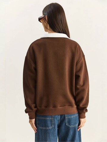 Felpa di Bianco Lucci in marrone