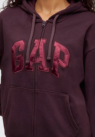 GAP Tréning dzseki 'HERITAGE' - piros