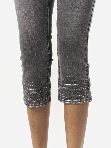 KOROSHI - Slimfit Vaquero en negro