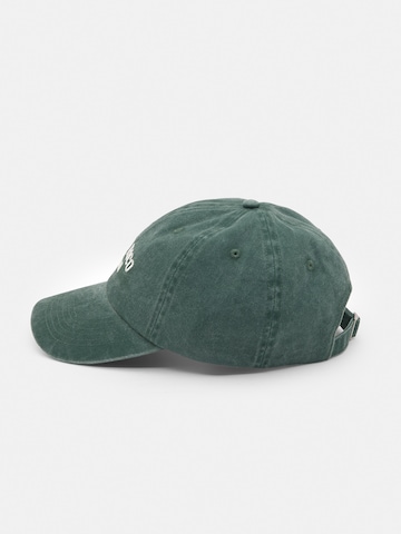 Pull&Bear Cap 'PUERTO RICO' in Green: front