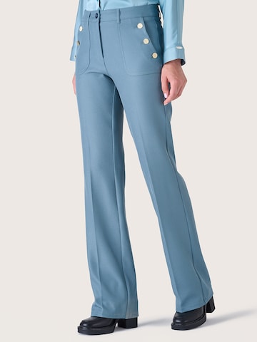 Camomilla Regular Trousers with creases 'Piero' in Blue: front