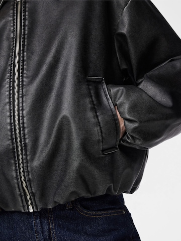 PIECES Between-season jacket 'PCGISELLE' in Black