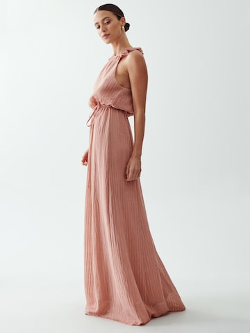 Robe de soirée 'CORETTA' The Fated en rose