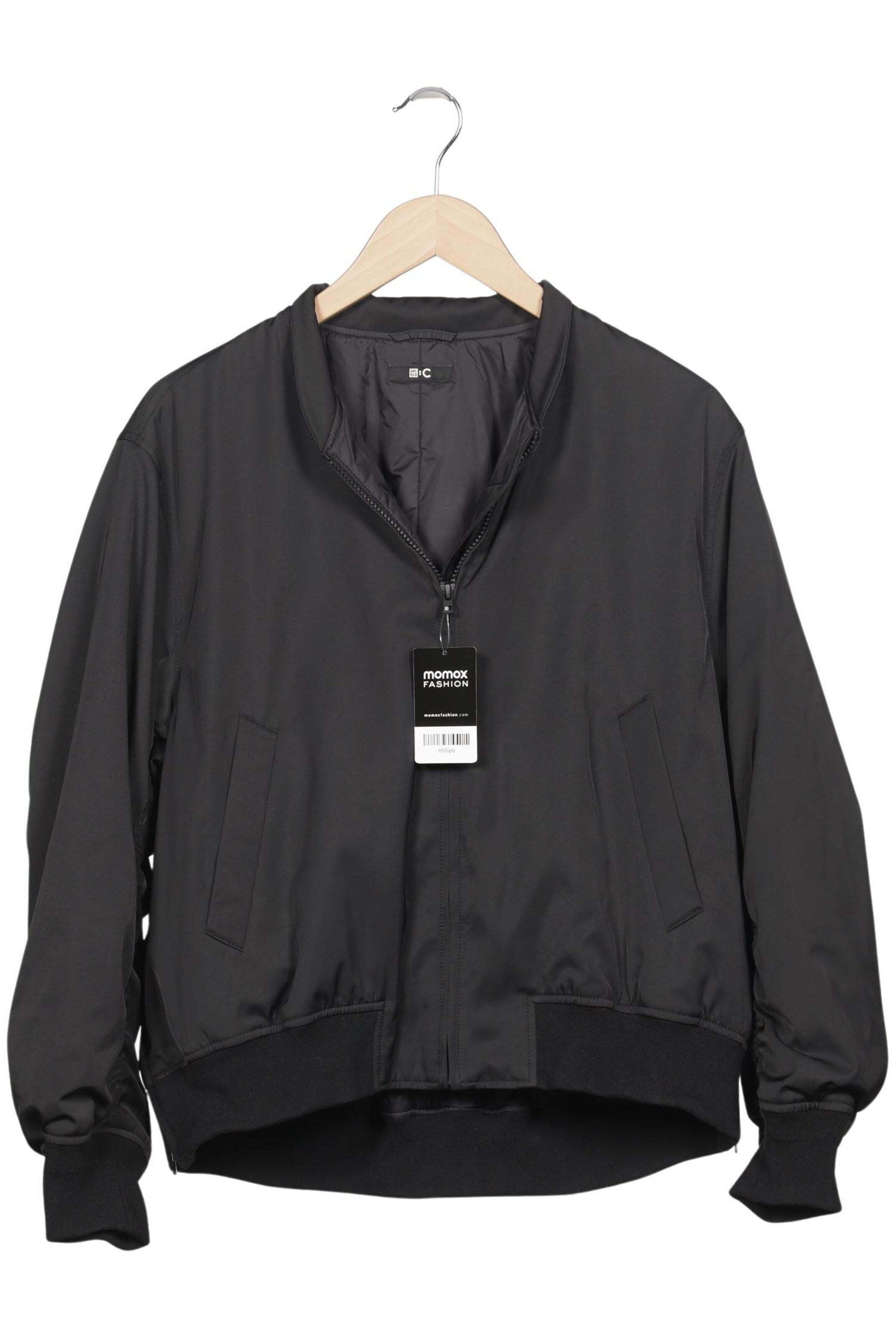 UNIQLO Jacket & Coat in L in Black: front
