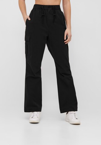 BENCH Loose fit Cargo Pants in Black: front