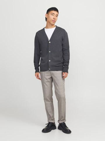 pilka JACK & JONES Prigludęs „Chino“ stiliaus kelnės 'JPSTMarco JJConnor'