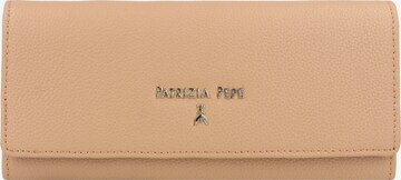 PATRIZIA PEPE Wallet in Brown: front