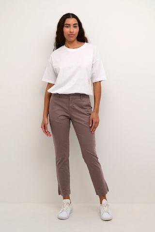 Slimfit Pantaloni 'Mette' de la Kaffe pe maro