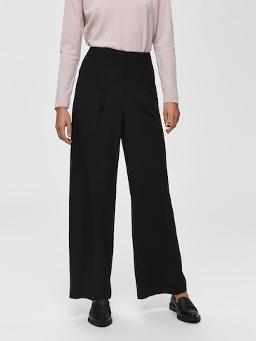 SELECTED FEMME - Pierna ancha Pantalón plisado 'Tinni' en negro: frente