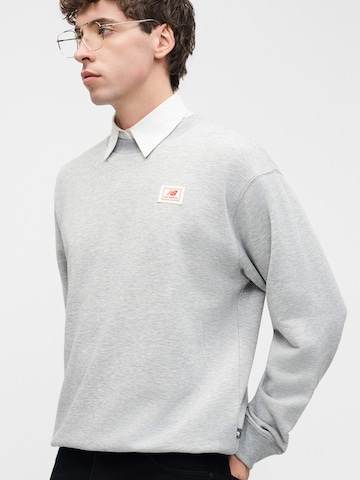 Felpa di new balance in grigio