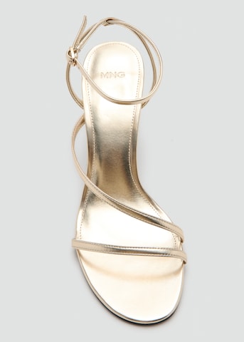 MANGO - Sandalias con hebilla 'JAZZ' en oro