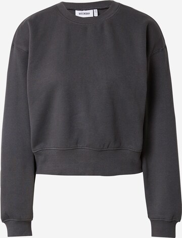 Sweat-shirt WEEKDAY en gris : devant