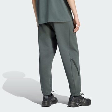 ADIDAS SPORTSWEAR Конический (Tapered) Спортивные штаны 'Z.N.E.' в Серый