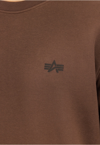 ALPHA INDUSTRIES Μπλούζα φούτερ 'Dtm' σε καφέ