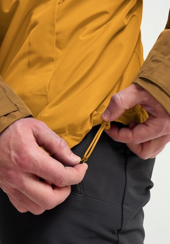 JACK WOLFSKIN Performance Jacket in Yellow