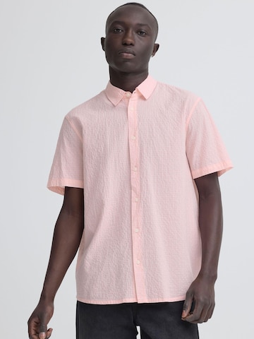 BLEND Regular Fit Kurzarmhemd ' BHBarny ' in Pink: Vorderseite