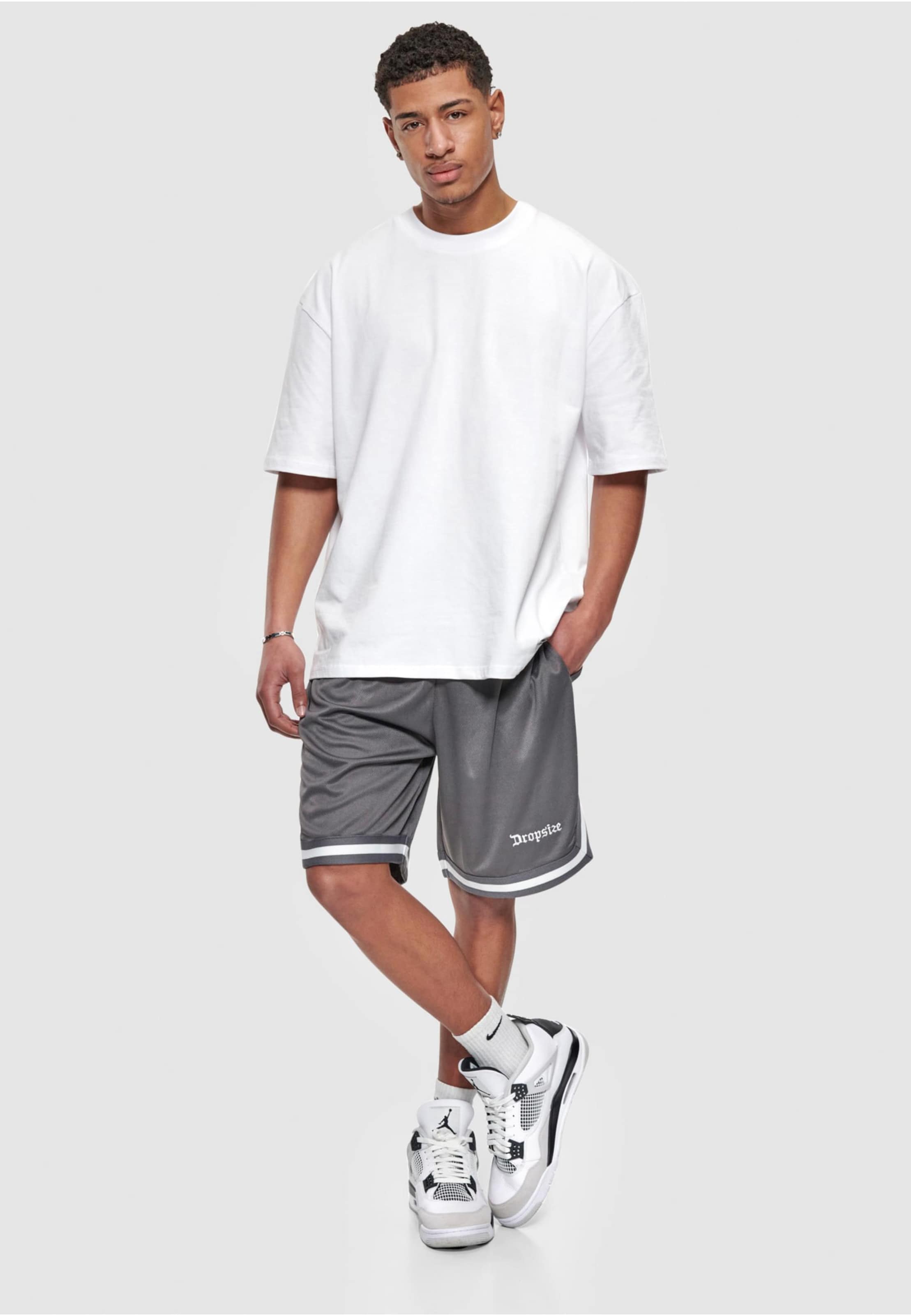 Dropsize Loose fit Pants in White