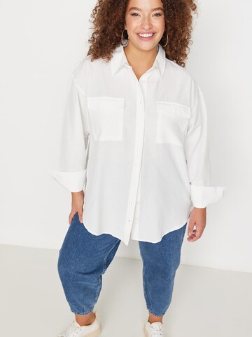 Trendyol Curve Blouse in Wit