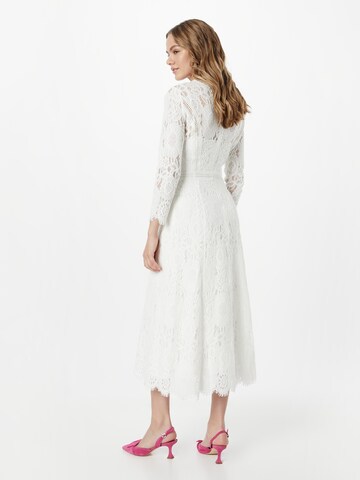 Robe de soirée 'MAGDA' IVY OAK en blanc