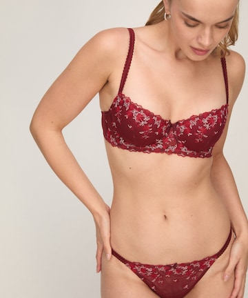 Hunkemöller Balconette BH 'Chloe' in Rood: voorkant