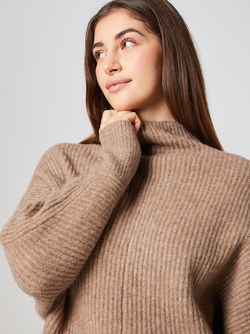 Guido Maria Kretschmer Women Sweater 'Nuria' in Beige