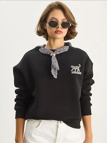 Bianco Lucci - Sweatshirt em preto