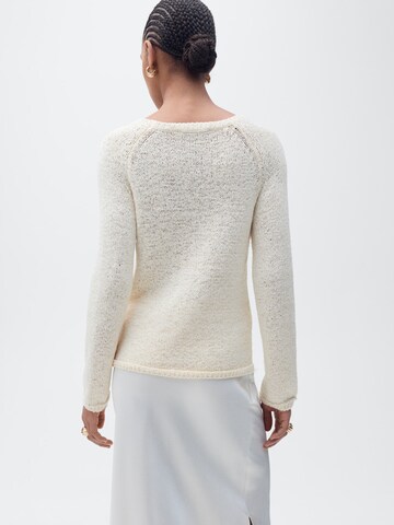 MANGO Trui 'Manzana' in Beige