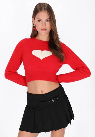 MYMO Sweater in Red: front