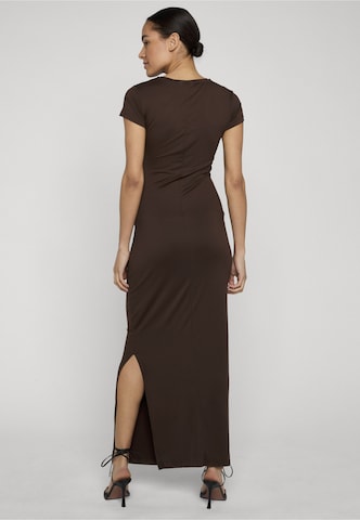Urban Classics - Vestido em castanho