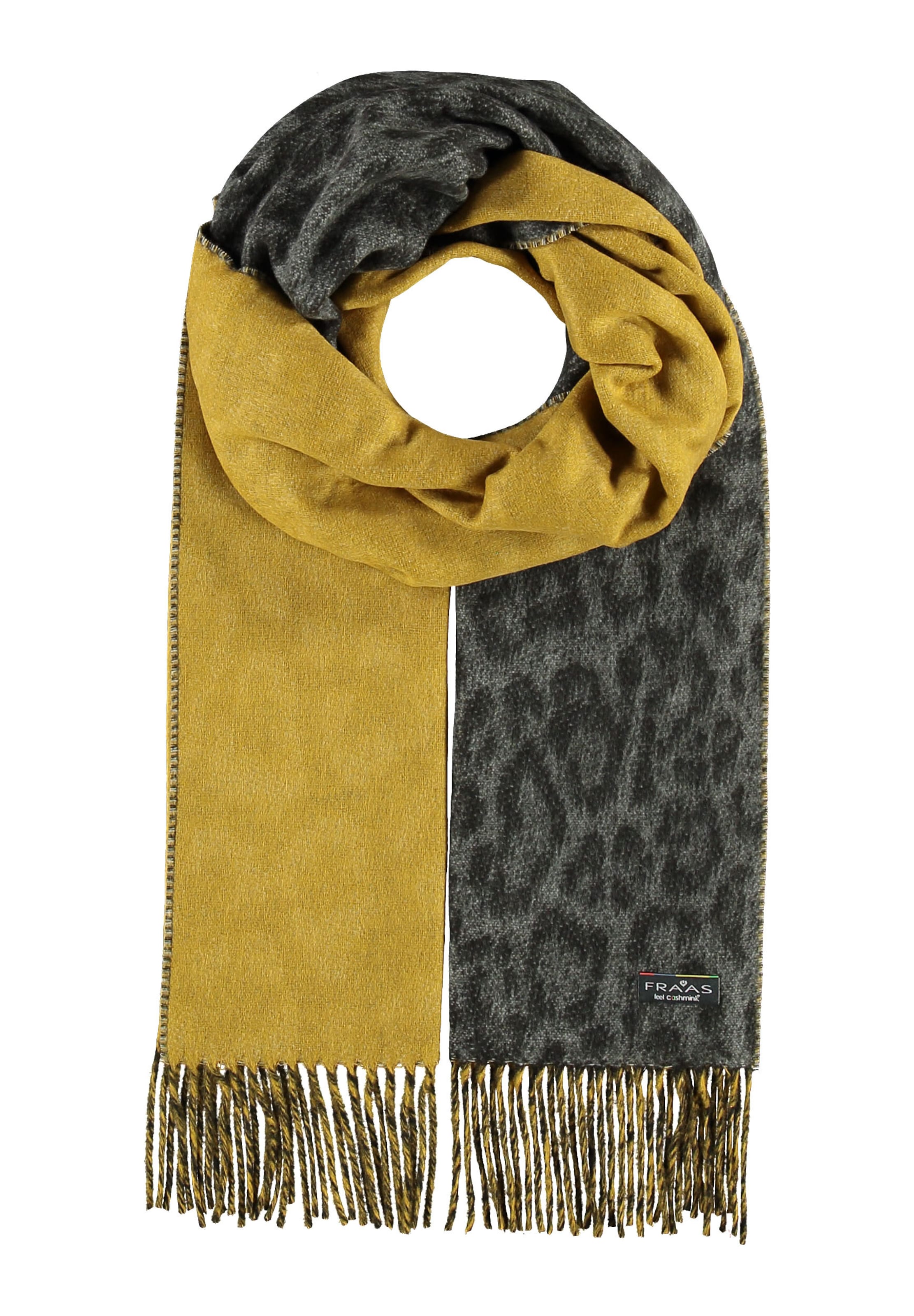 FRAAS Schal in Grau: Vorderseite