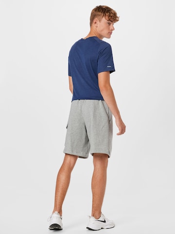 Nike Sportswear Широка кройка Карго панталон 'Club' в сиво