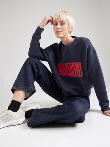 MADS NORGAARD COPENHAGEN Свитшот 'Tilvina' в Синий