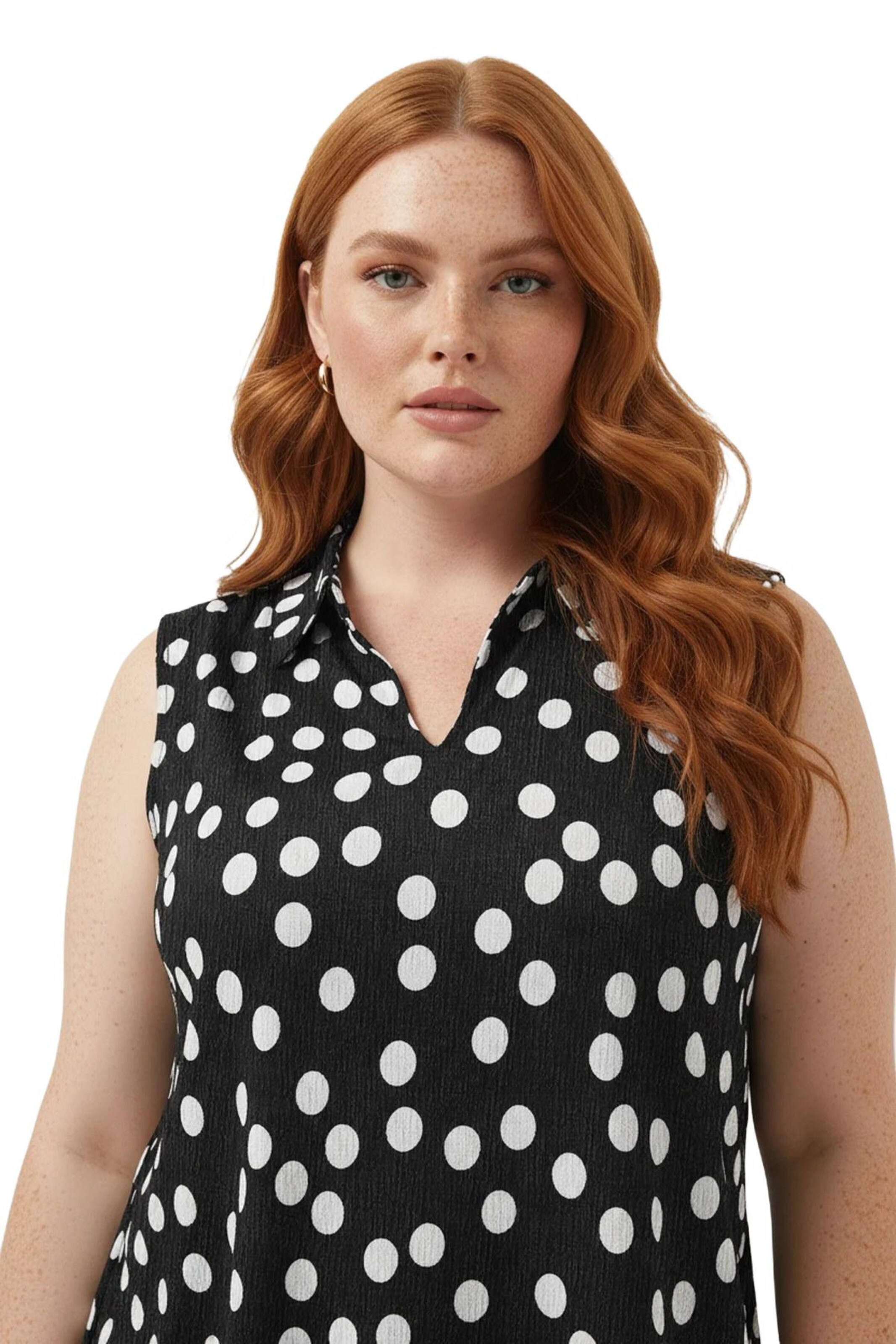 Shape Of You Blouse in Zwart