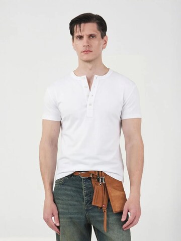 Giesto Shirt in Wit: voorkant