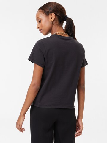 T-shirt 'Graphic Classic Tee' LEVI'S ® en noir