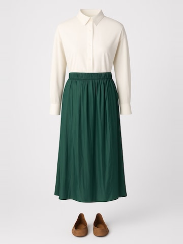 Touche Prive Skirt in Green: front