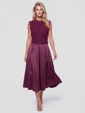APART Skirt in Red