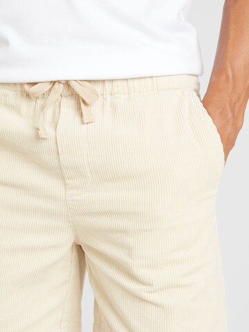 minimum Regular Shorts in Beige