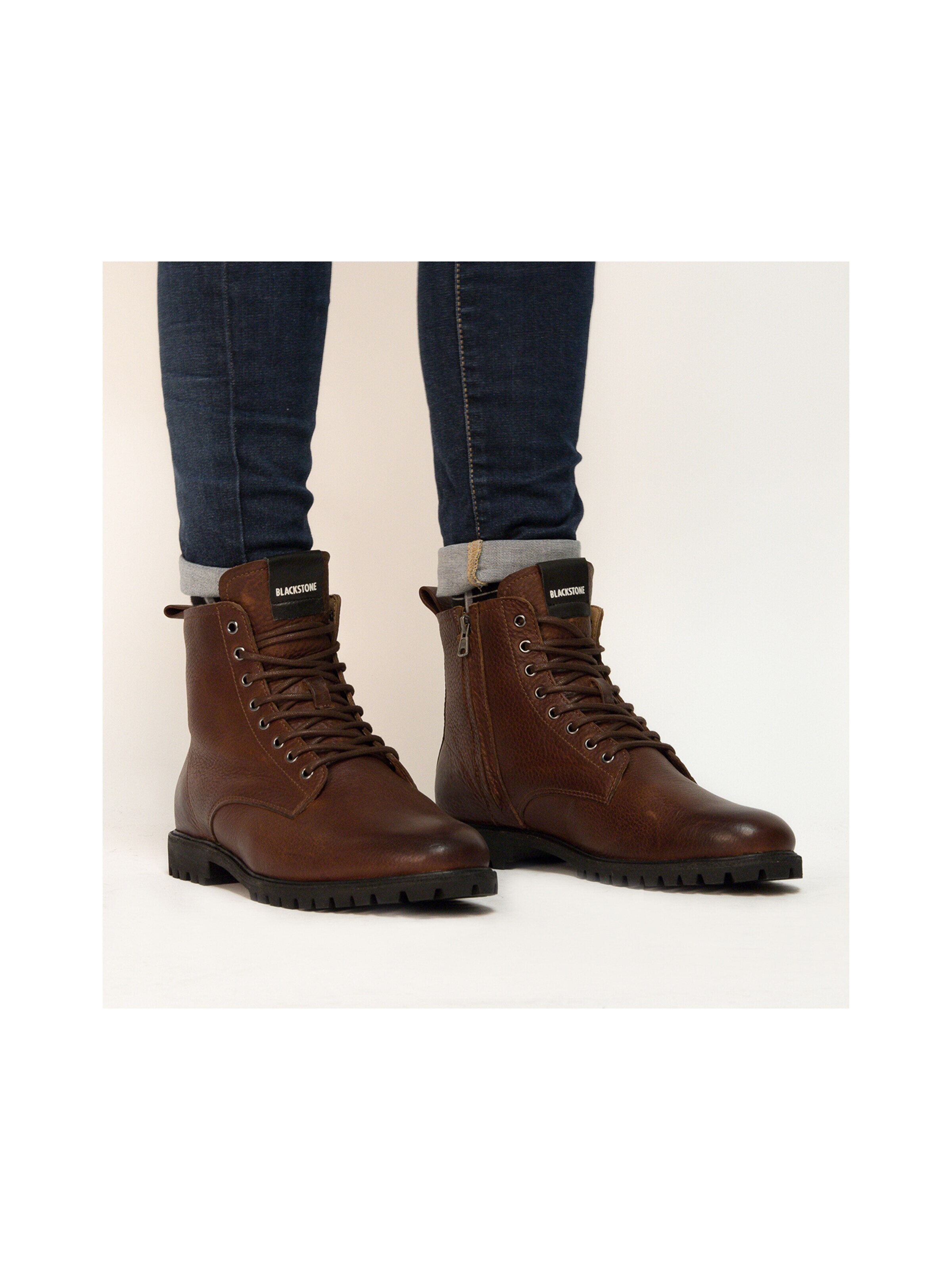 BLACKSTONE - Botas con cordones 'JAXON' en marrón