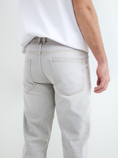 BALMOHK Jean 'LUCAS' en gris clair, Vue avec produit