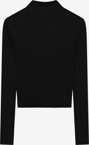 Tricou de la Pull&Bear pe negru: față