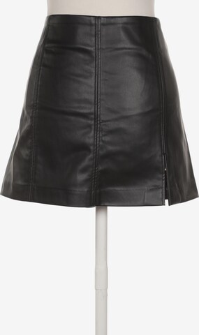 Monki Skirt in L in Black: front