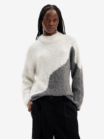 Desigual Пуловер в бяло: отпред