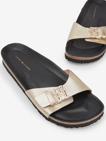 TOMMY HILFIGER Mules in Gold