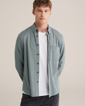 WE Fashion - Ajuste regular Camisa en verde: frente