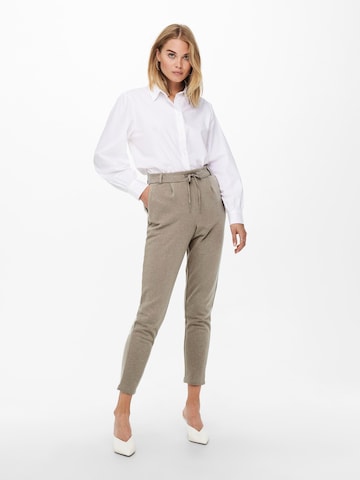 Coupe slim Pantalon ONLY en gris