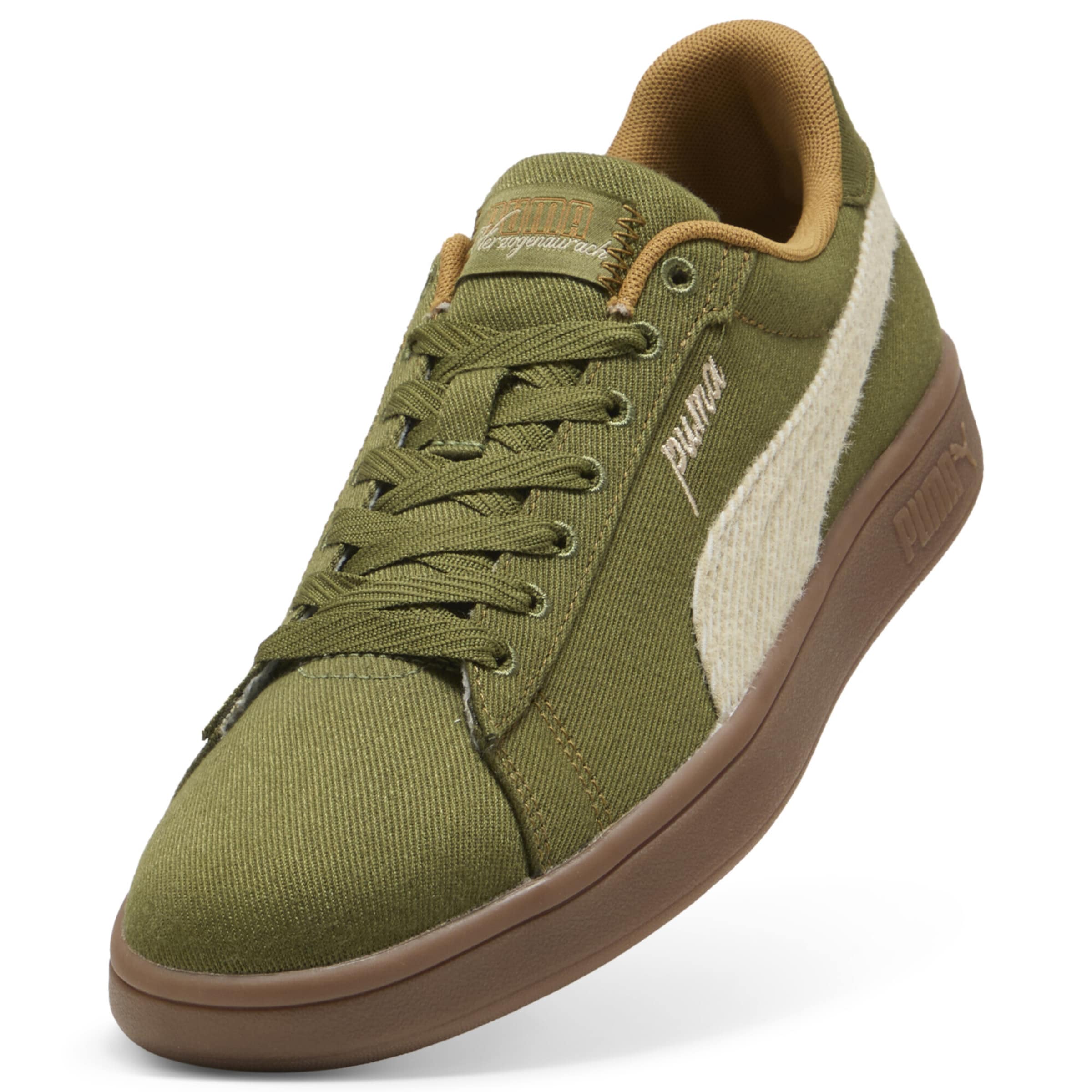 PUMA Platform trainers in Green