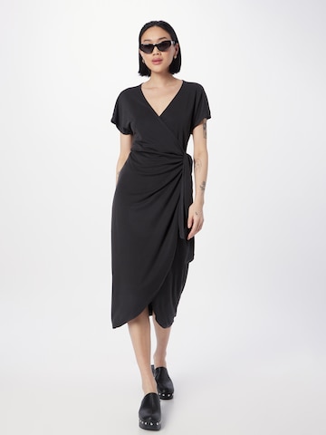 Monki Kleid in Schwarz