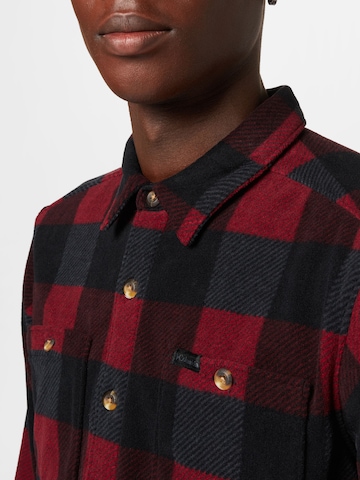 COLUMBIA Regular fit Athletic button up shirt in Red